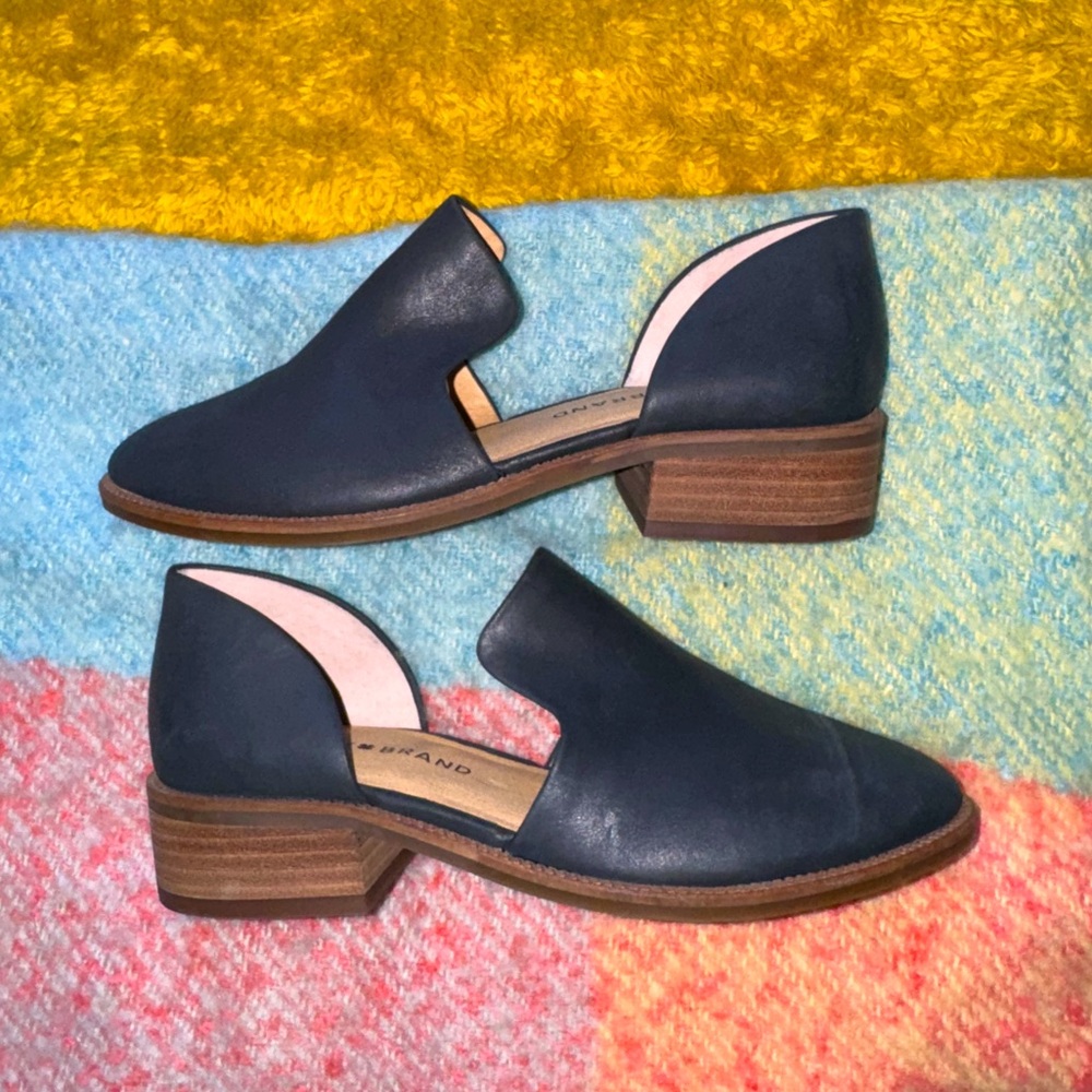 Lucky Brand Black Cut Out Loafers